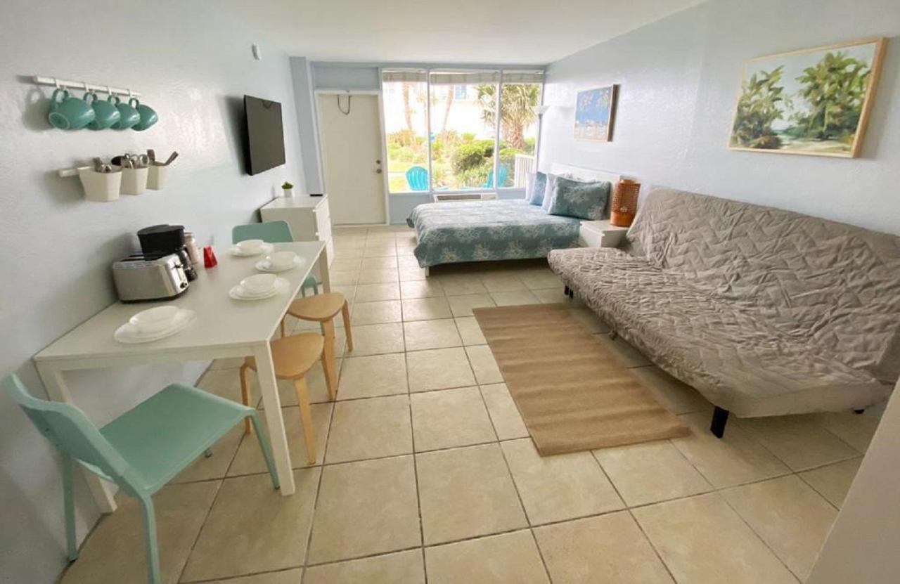 Castaways Resort Studios Daytona Beach Exterior foto
